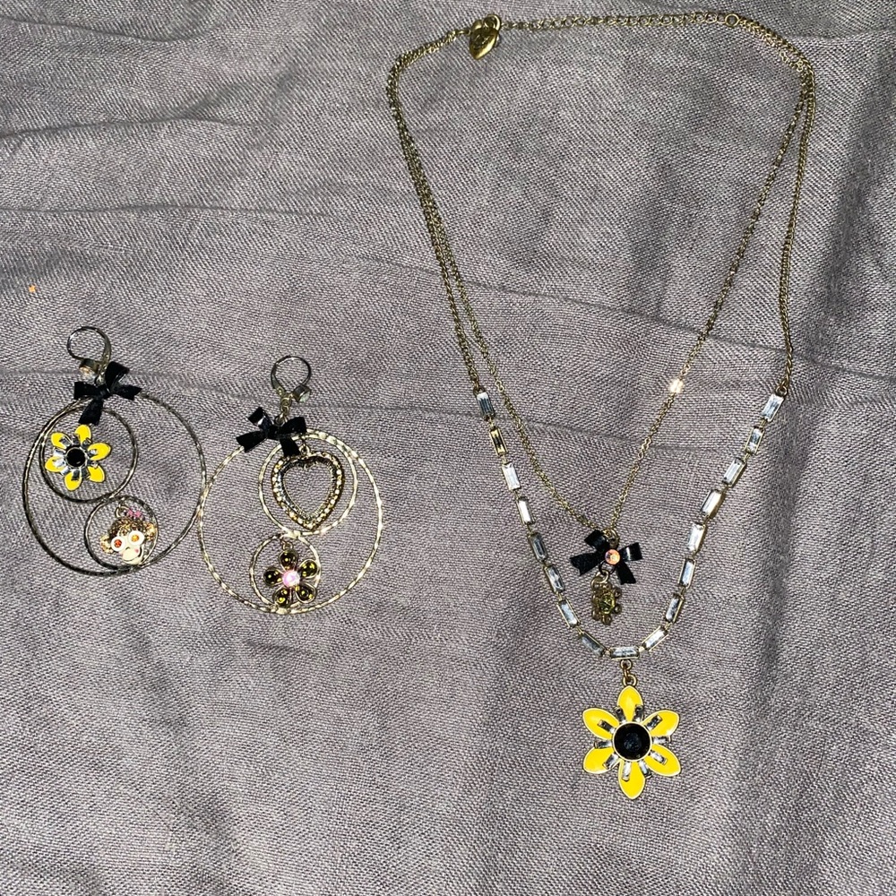 Betsey Johnson Yellow Flower Set